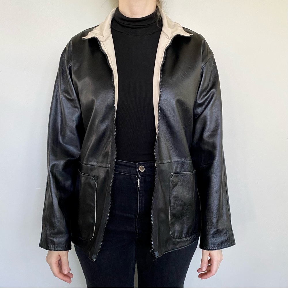Danier reversible genuine leather rain jacket. 🖤